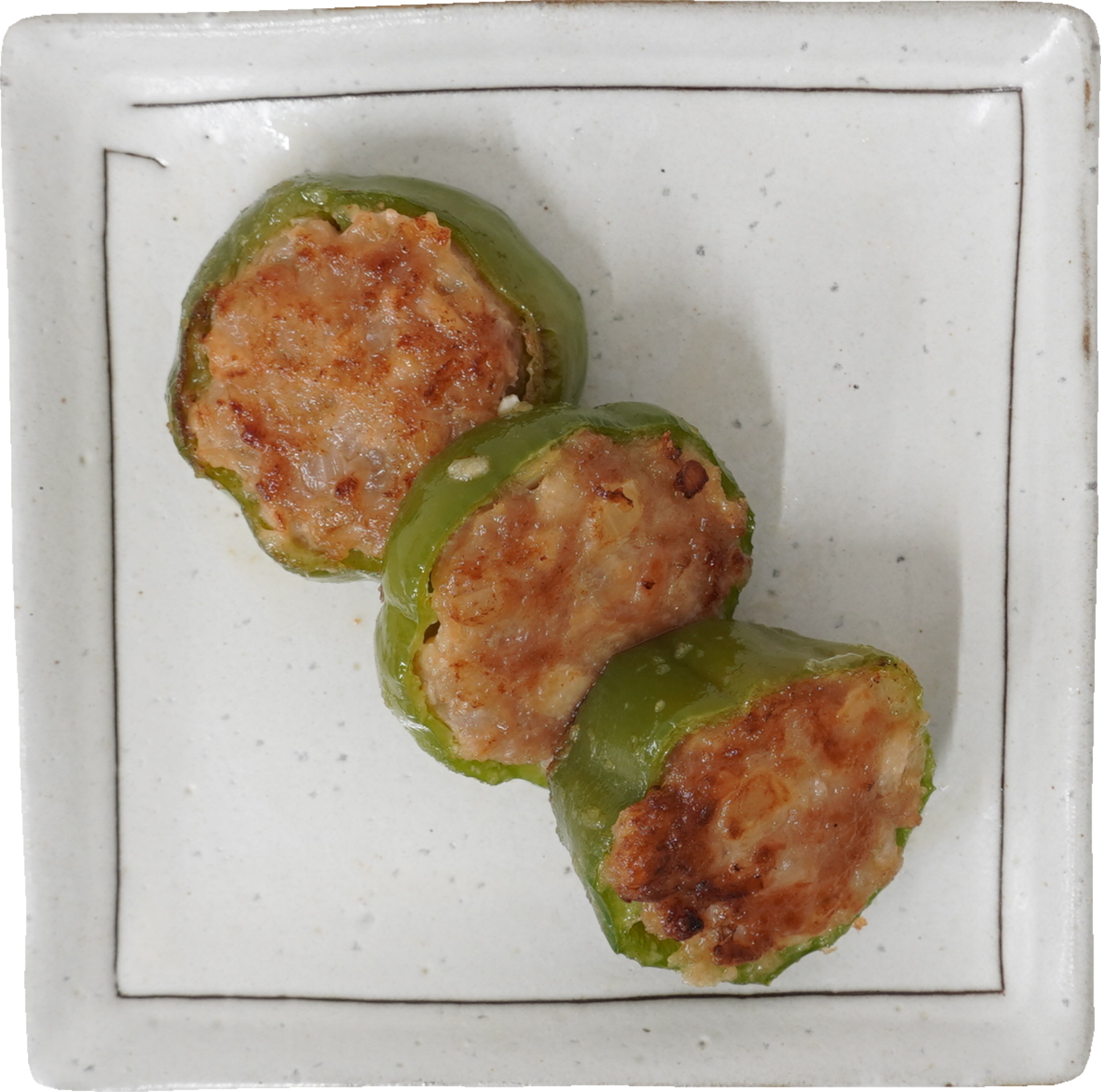 ピーマンの肉詰め｜商用可フリー画像・背景透過