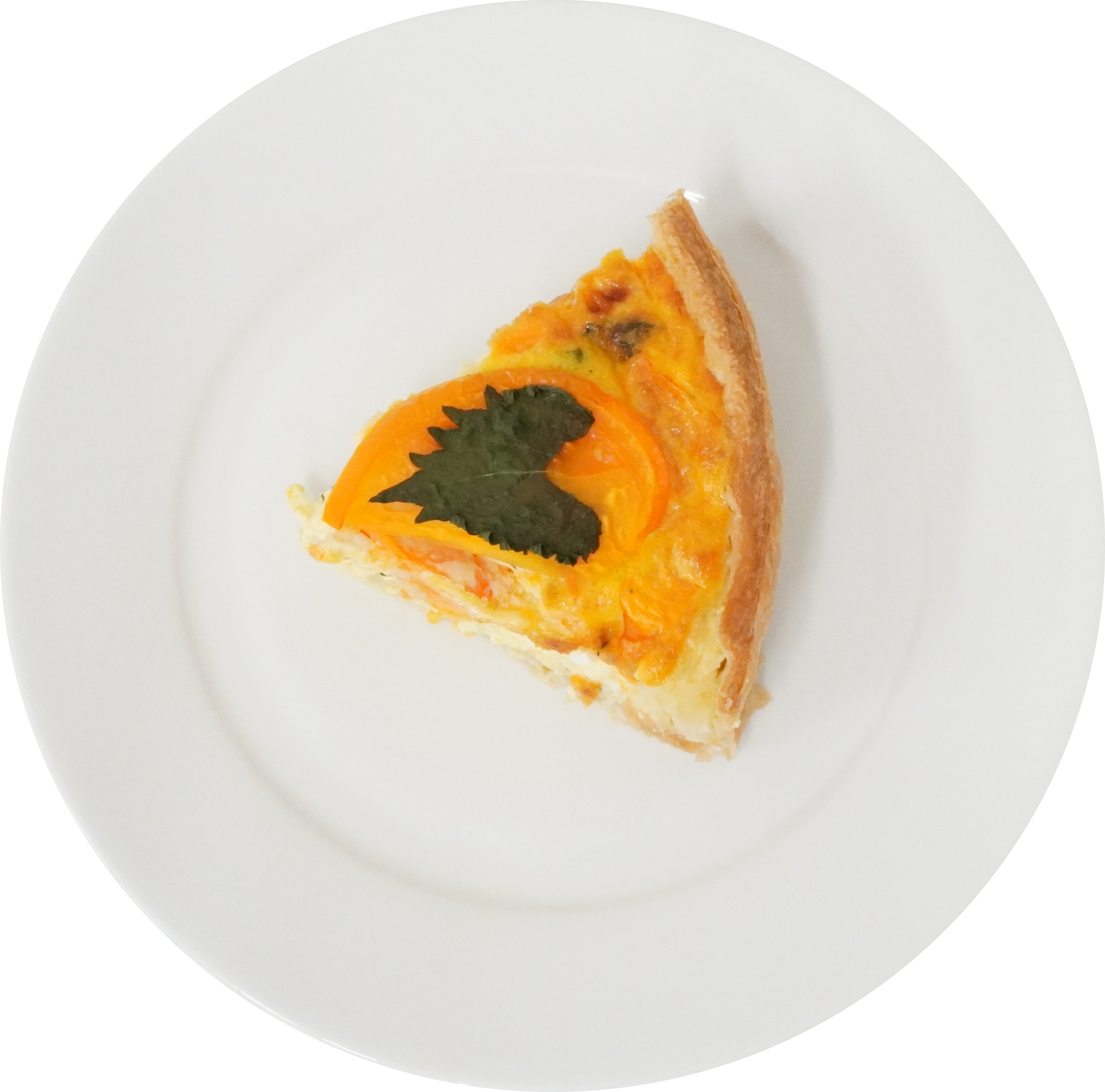 大葉とトマト、しらすのキッシュ｜商用可フリー画像・背景透過