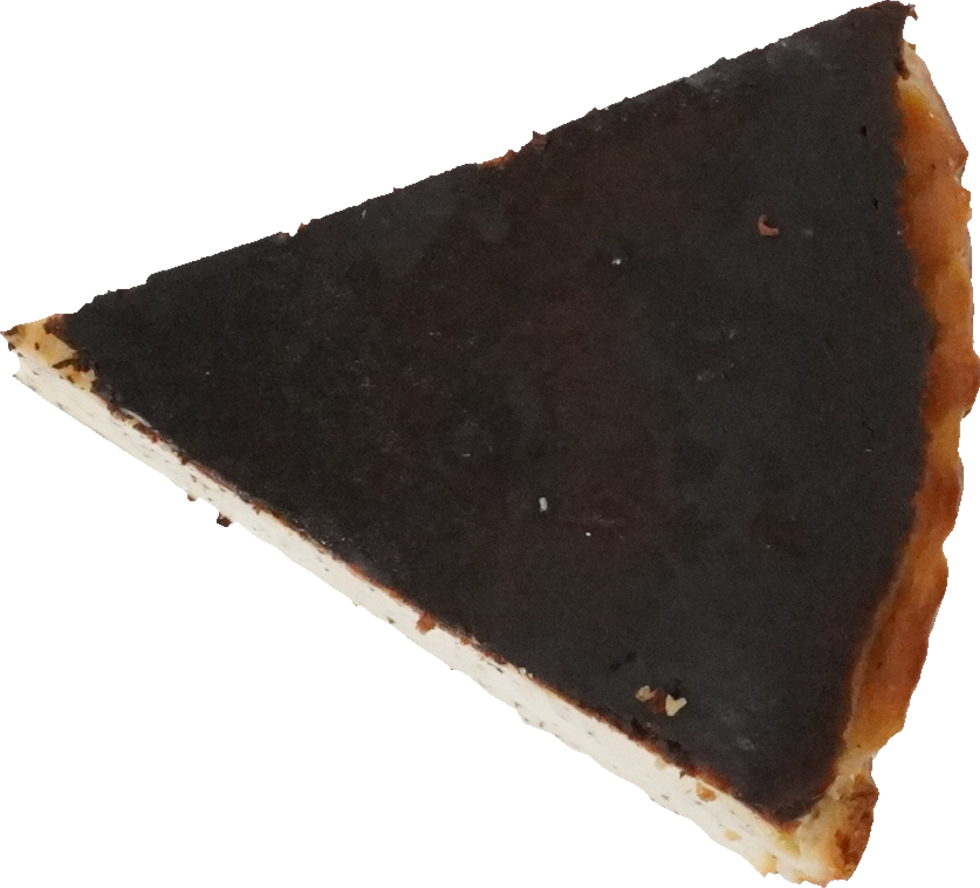 紅茶バスクチーズケーキ｜商用可フリー画像・背景透過